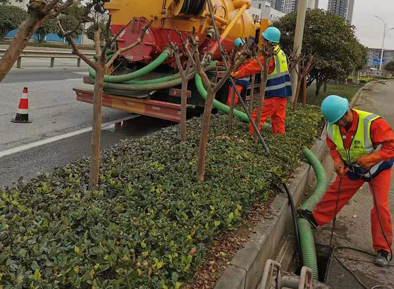 平泉市政管道清淤