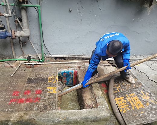 平泉清掏化粪池